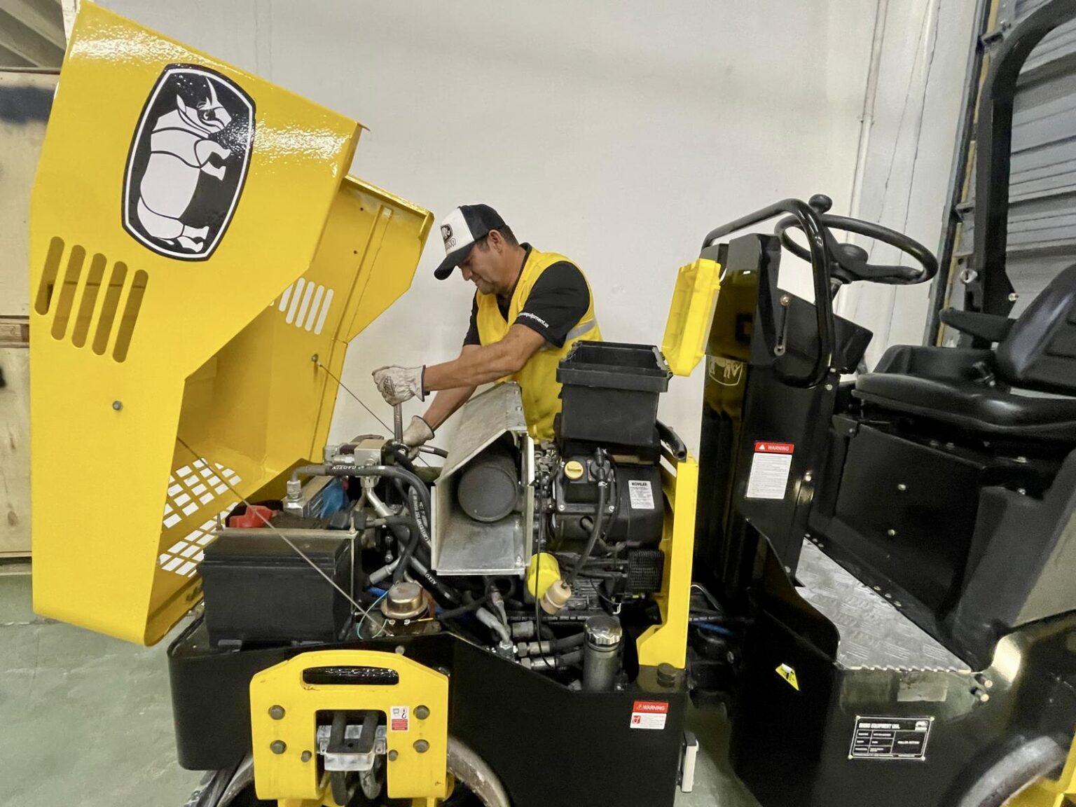 Global Network - Rhino Equipment